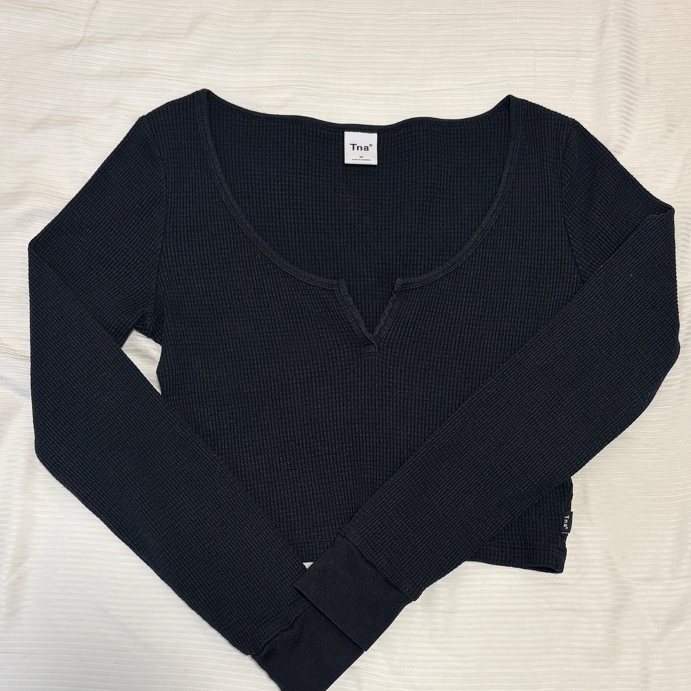 Artizia - TNA Black Waffle Long Sleeve Crop Top - Size Medium